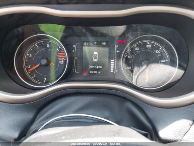 1C4PJMCB8GW225760 Jeep Cherokee Altitude