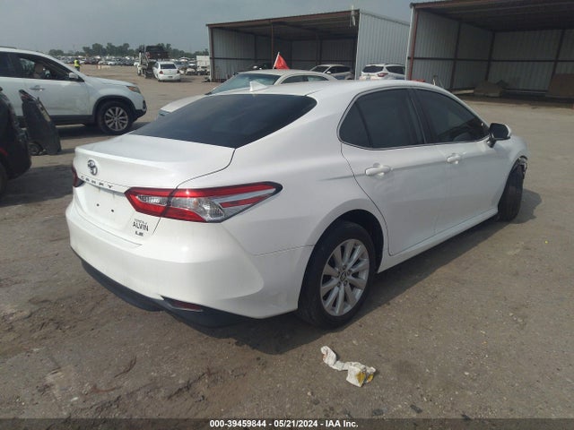 Toyota CAMRY LE 2020 4T1C11AK7LU920992 Image 4