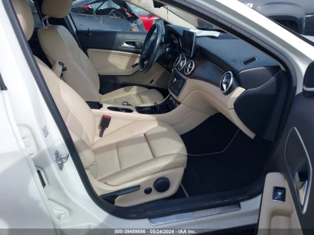 WDCTG4GBXGJ198513 Mercedes-Benz Gla 250 4matic