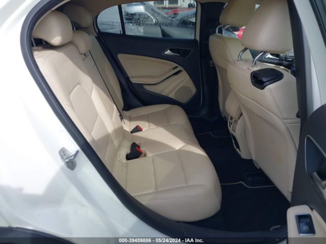 WDCTG4GBXGJ198513 Mercedes-Benz Gla 250 4matic