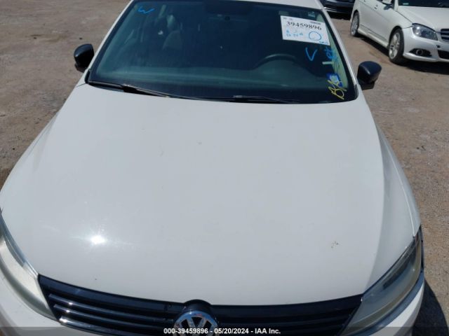 3VW2K7AJ2EM367521 Volkswagen Jetta 2.0l S