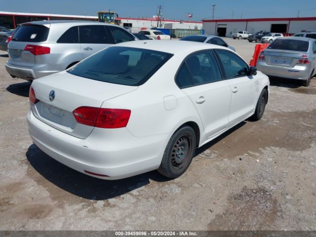 3VW2K7AJ2EM367521 Volkswagen Jetta 2.0l S