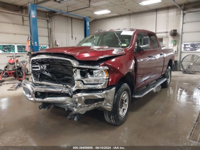 3C6UR5CJ5LG218015 RAM 2500 Tradesman  4x4 6'4 Box