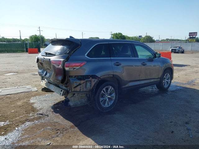 Toyota Highlander Le Plus V6 2015 5TDBKRFH5FS072760 Image 4