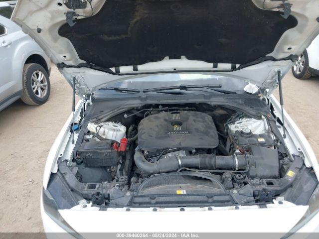 SAJAR4BG0HA972734 Jaguar Xe 25t