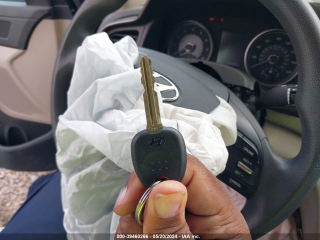 Hyundai ELANTRA SE 2019 5NPD74LF6KH405757 Image 11