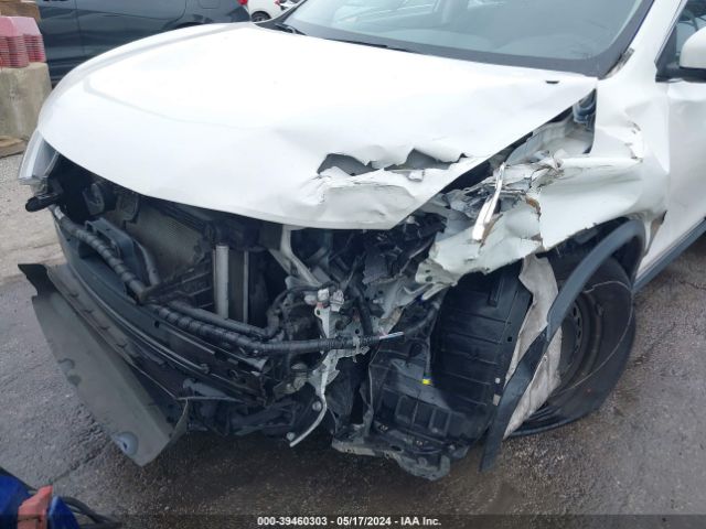JN8AT2MV3HW013917 Nissan ROGUE S