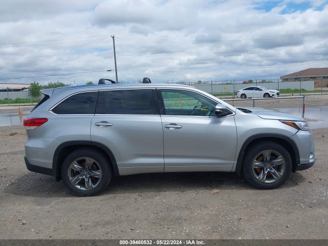 Toyota Highlander Limited Platinum 2017 5TDDZRFH0HS466187 Image 14