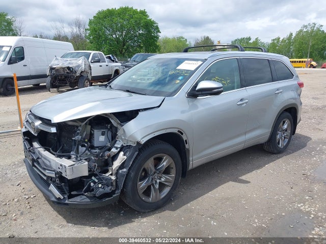 Toyota Highlander Limited Platinum 2017 5TDDZRFH0HS466187 Image 2