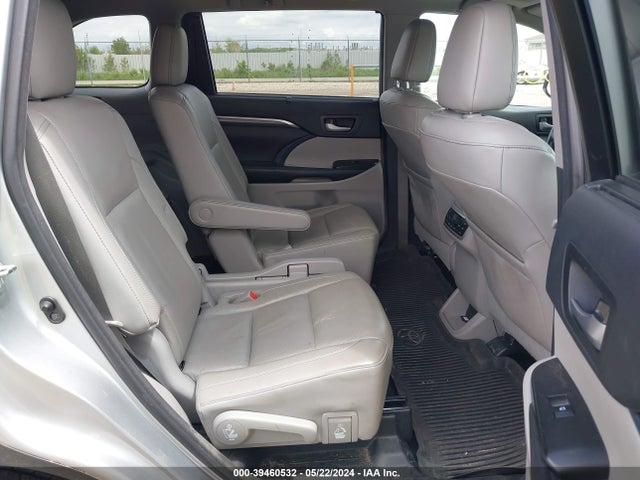 Toyota Highlander Limited Platinum 2017 5TDDZRFH0HS466187 Image 8
