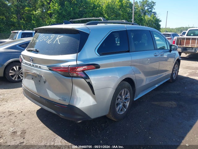 Toyota SIENNA XLE 2021 5TDYSKFC5MS019205 Image 4