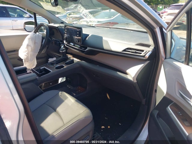 Toyota SIENNA XLE 2021 5TDYSKFC5MS019205 Image 5