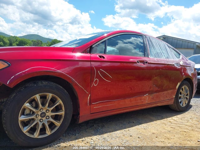 Ford FUSION S 2018 3FA6P0G74JR229782 Image 22