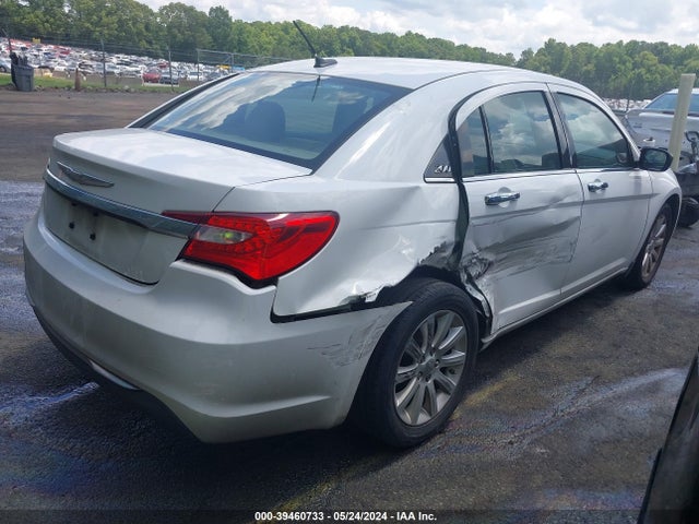 1C3CCBCG5EN135515 Chrysler 200 Limited