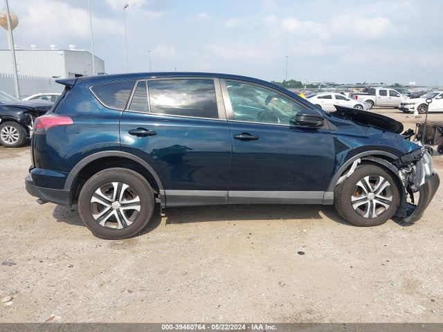 Toyota RAV4 LE 2018 2T3ZFREV6JW414640 Image 14