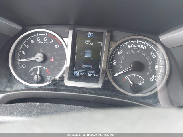 Toyota RAV4 LE 2018 2T3ZFREV6JW414640 Image 7