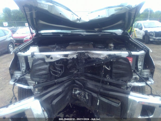 5TFBY5F18JX711789 Toyota Tundra Limited 5.7l V8