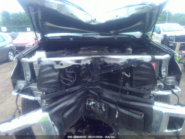 5TFBY5F18JX711789 Toyota Tundra Limited 5.7l V8
