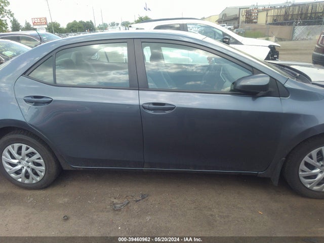 Toyota COROLLA LE 2018 2T1BURHE5JC104394 Image 13