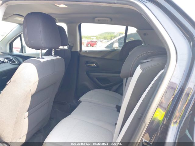 KL7CJKSMXNB535674 Chevrolet Trax Fwd Ls