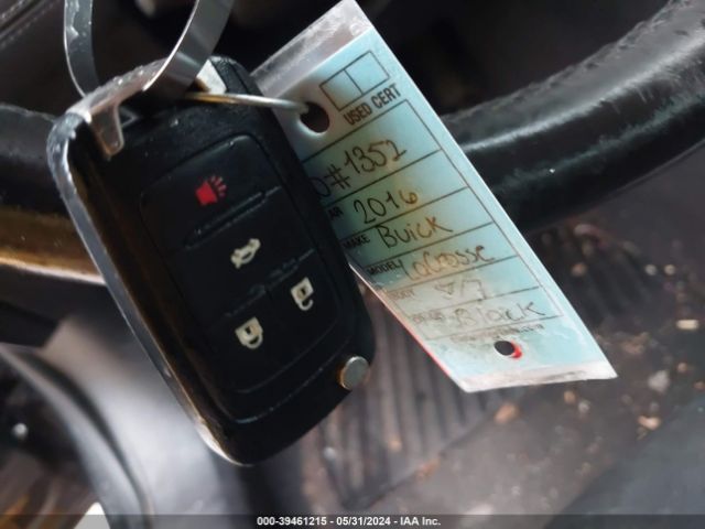 1G4GB5G32GF243673 Buick Lacrosse Leather