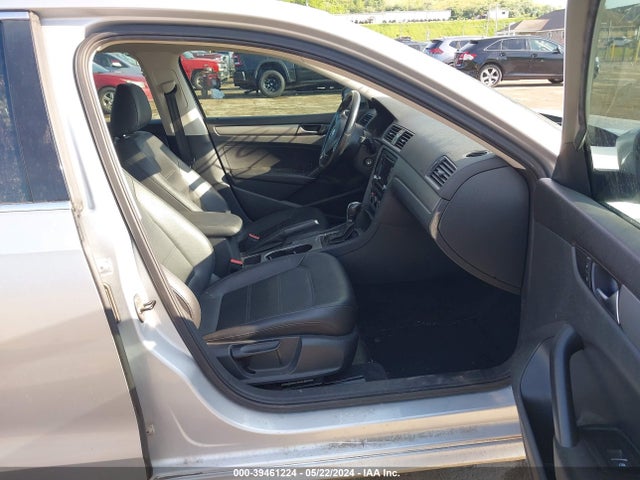 1VWBP7A30EC009757 Volkswagen Passat 2.5l Se
