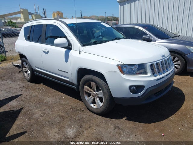 2015 1C4NJDEB9FD418210 головне зображення