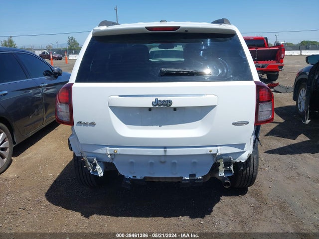 1C4NJDEB9FD418210 Jeep Compass Latitude