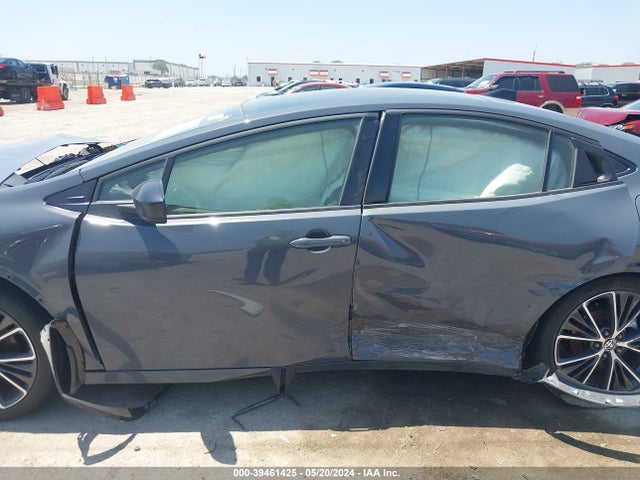 Toyota PRIUS XLE 2023 JTDACAAU8P3014031 Image 13