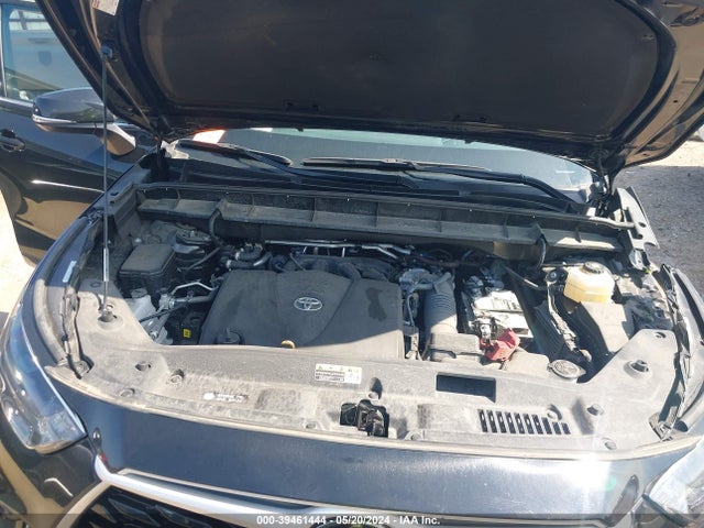 Toyota Highlander Le 2022 5TDBZRBH5NS252627 Image 10