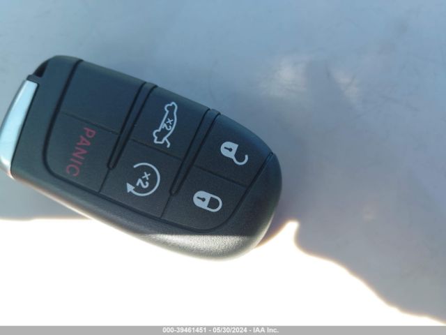 1C3CCCBG3FN551605 Chrysler 200 S