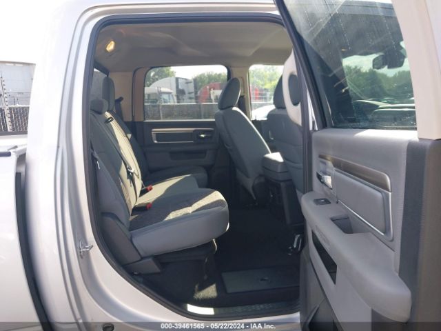 1C6RR7LT8JS345611 RAM 1500 Big Horn  4x4 5'7 Box