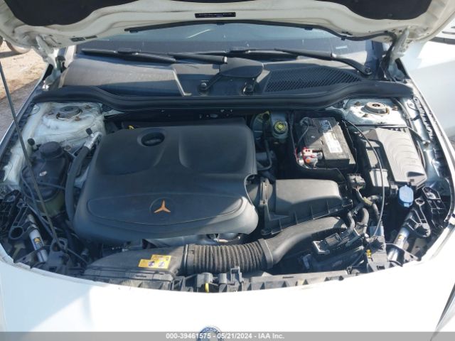 WDDSJ4GB0EN129148 Mercedes-Benz CLA 250 4MATIC