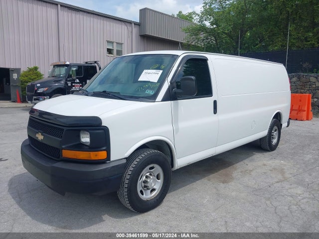 Chevrolet Express 2500 Work Van 2015 1GCWGGCF4F1125844 Image 2