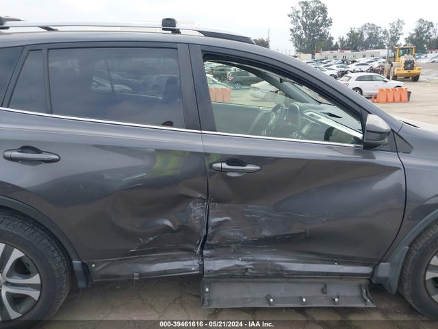 Toyota RAV4 LE 2018 JTMZFREV8JJ183528 Image 13