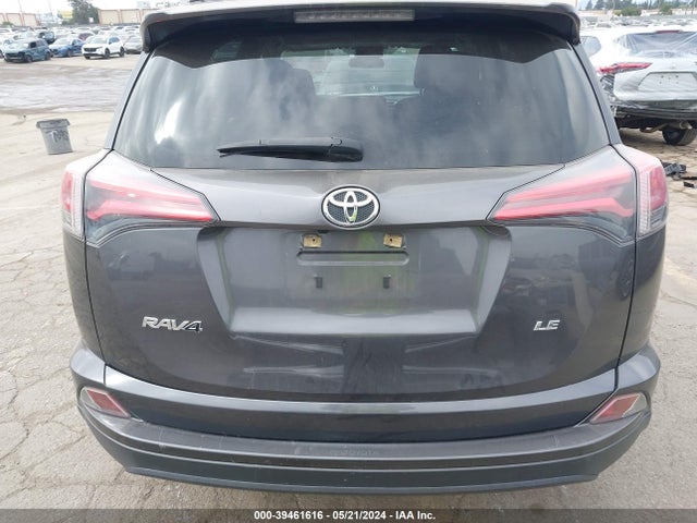 Toyota RAV4 LE 2018 JTMZFREV8JJ183528 Image 16