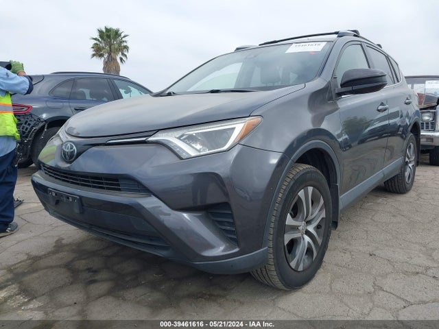 Toyota RAV4 LE 2018 JTMZFREV8JJ183528 Image 2