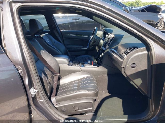 2C3CCABG2NH158688 Chrysler 300 S