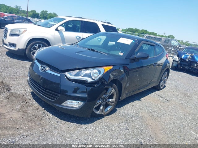 Hyundai Veloster Value Edition 2017 KMHTC6AD9HU322905 Image 2