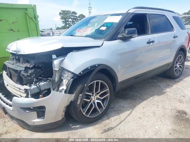 Ford EXPLORER SPORT 2018 1FM5K8GT3JGC51324 Image 18