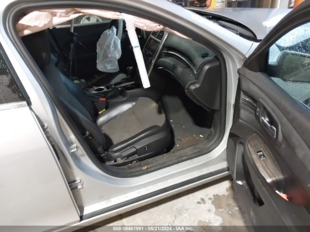 1G11C5SL4EF263556 Chevrolet MALIBU 1LT