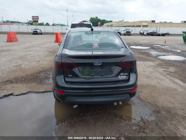 3FADP4BJXFM135864 Ford FIESTA SE