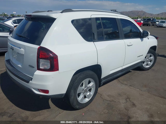 1C4NJCEB6HD160662 Jeep Compass Latitude Fwd