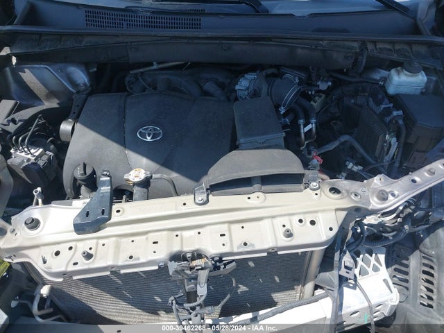 Toyota Highlander Xle 2018 5TDJZRFH9JS849151 Image 10