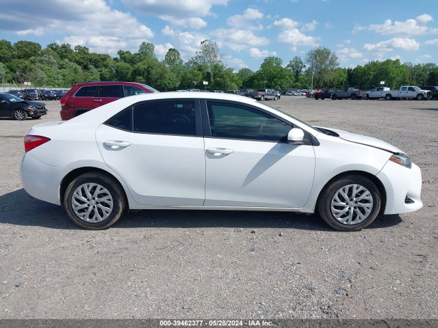 Toyota COROLLA LE 2018 2T1BURHE5JC007891 Image 13
