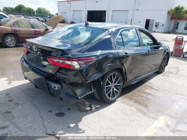 Toyota CAMRY SE 2022 4T1G11AK0NU646894 Image 4