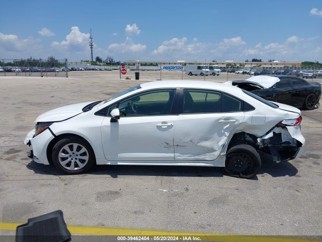Toyota COROLLA LE 2022 JTDEPMAE1N3006740 Image 14