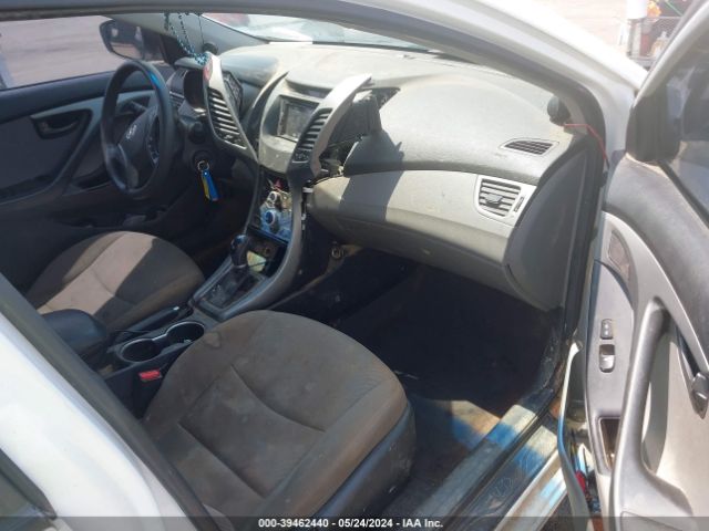 5NPDH4AE5EH510852 Hyundai ELANTRA SE