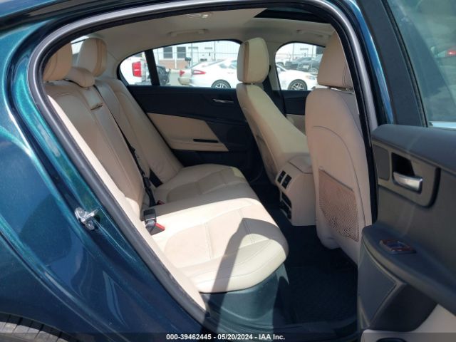 SAJAE4BN0HA971187 Jaguar Xe 20d Prestige