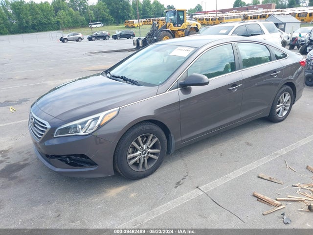 Hyundai SONATA SE 2017 5NPE24AF2HH500038 Image 2